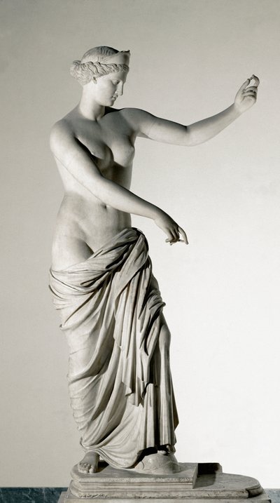 Venus from Capua with a mirror (marble sculpture after a Greek original from the 4th-3rd century BC) بواسطة رومان رومان