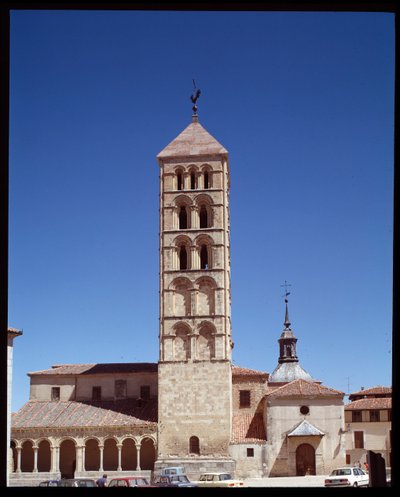 منظر للكنيسة بواسطة رومانيسك