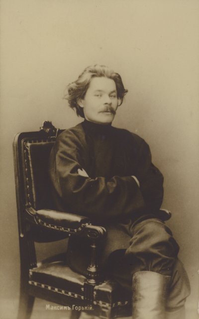 مكسيم غوركي (1868-1936) ، كاتب وناشط سياسي روسي بواسطة مصور روسي