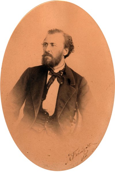 صورة للشاعر ياكوف بتروفيتش بولونسكي (إياكوف بتروفيتش بولونسكي) (1820-1898). صور الألبومين بواسطة مصور روسي
