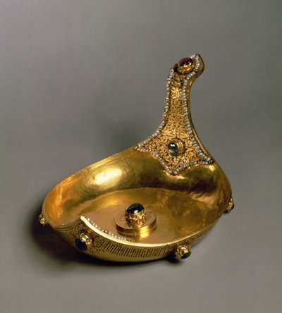 مغرفة القيصر ميخائيل فيودوروفيتش ، ورشات عمل الكرملين في موسكو ، 1618 (الذهب باللآلئ والأحجار الكريمة) بواسطة المدرسة الروسية