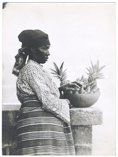 السيدة هاردينج ، التي تمشي 30 ميلاً يوميًا ، حوالي 1920 (طباعة الجيلاتين الفضية) بواسطة شركة SW and Co. Partridge