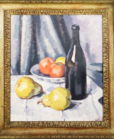 التفاح والكمثرى وزجاجة سوداء على طاولة ملفوفة ، ج .1928 بواسطة صموئيل جون بيبلوي