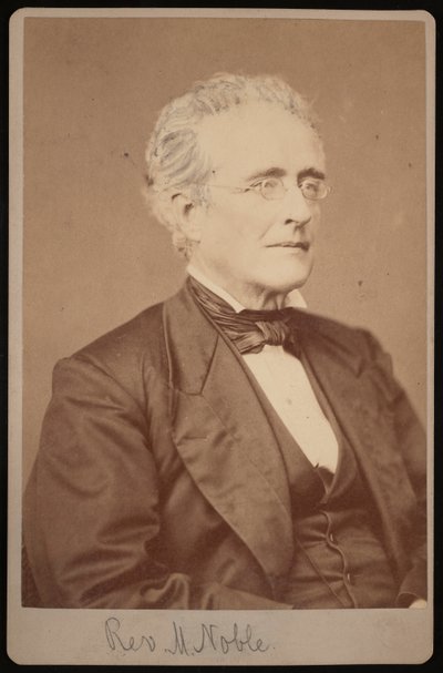 صورة للقس ميسون نوبل 1809-1881 ، بين 1876 و 1880. بواسطة صموئيل مونتاج فاسيت