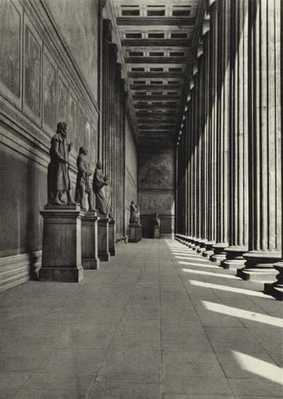 Berlin: Altes Museum; The Old Museum (b/w photo) بواسطة ساشا ستون