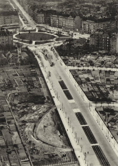 برلين: Reichsstrasse ، Reichskanzlerplatz (b / w photo) بواسطة ساشا ستون