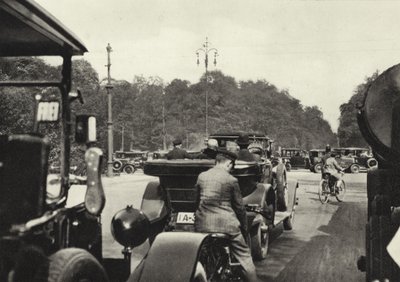 برلين: Tiergarten ؛ النجم الكبير (صورة b / w) بواسطة ساشا ستون