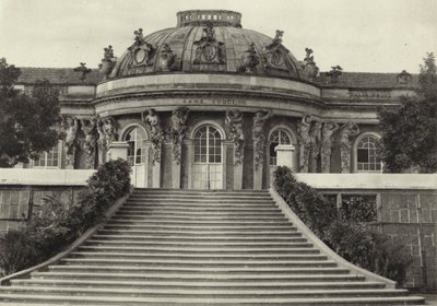 Potsdam, Schloss Sanssouci; Sanssouci Palace (b/w photo) بواسطة ساشا ستون