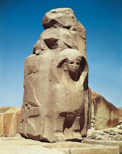 Hittite ruins of Alaca Hoyuk and the Gateway of sphinxes, Turkey. Anatolian civilization بواسطة مدرسة الأناضول