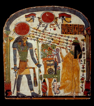 فن مصر القديمة: stele de taperet الراحل Taperet يخاطب صلاة إلى Re-Horakhty (Re Horakhty ، حوالي 900-800 قبل الميلاد) باريس ، متحف اللوفر بواسطة المدرسة المصرية