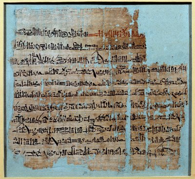 العصور القديمة المصرية: بردية من قصة معركة قادش في عهد رمسيس الثاني (1246-1213) عام 1274 قبل الميلاد ، الإمبراطورية الحثية التي كان مركزها الأناضول ، ومصر رمسيد. الشمس 0.2x0.23 م باريس ، متحف اللوفر بواسطة المدرسة المصرية