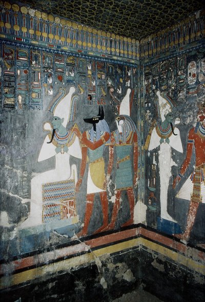 الأقصر، طيبة: وادي الملوك، مقبرة حورمحب (-1343 - -1314)، الفرعون المصري الذي تظهر عليه الإلهة إيزيس. بواسطة المدرسة المصرية