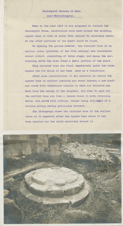 كنيسة بن - بقايا الصليب القديم: صورة فوتوغرافية ، [1912] (صورة فوتوغرافية) بواسطة مدرسة اللغة الإنجليزية