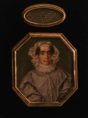 صورة لبراسكوفيا ميخائيلوفنا تولستايا (1777-1844) ، بقفل شبكي من شعرها ، حوالي عام 1844 (ألوان مائية وغواش) بواسطة المدرسة الروسية