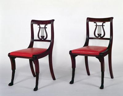 كراسي جانبية من Duncan Phyfe Workshop، 1810-20 (mahogany) بواسطة المدرسة الاسكتلندية