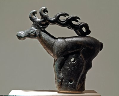 Art Scythe (Scythic Civilization or Scythia): zoomorphic cover representing a deer. Bronze object from the 6th - 2nd century BC. Saint Petersburg, Hermitage Museum بواسطة محشوش محشوش
