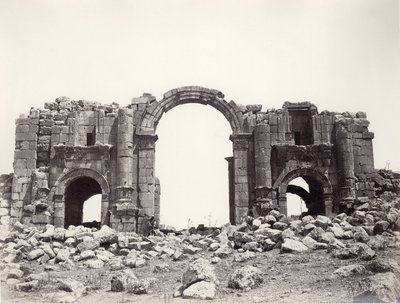 قوس هادريان في جرش ، 1867 بواسطة الرقيب هنري فيليبس