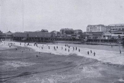 شاطئ المحيط ، ديربان (صورة b / w) بواسطة مصور جنوب أفريقي