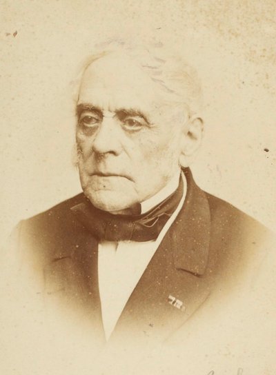 دانيال فرانسوا إسبريت أوبر - صورة للمؤلف الموسيقي دانيال فرانسوا إسبريت أوبر (1782-1871) ، بواسطة استوديو التصوير روتلنجر ، باريس. صور الألبومين. مجموعة خاصة بواسطة استوديو Reutlinger