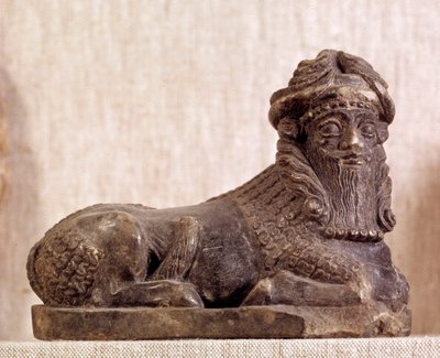 الشرقية العتيقة: فطيرة الثور androcephale. تمثال برونزي وفضي. الفترة السومرية. من سومر. باريس ، متحف اللوفر بواسطة السومرية السومرية