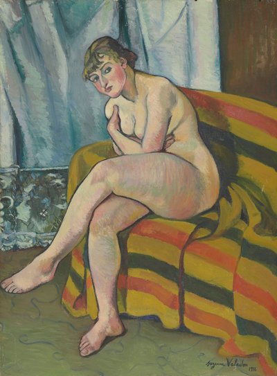 عارية الجلوس على الأريكة بواسطة Suzanne Valadon