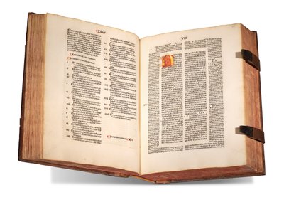 De civitate Dei ، مع تعليق من قبل توماس واليس (توفي قبل 1349) ونيكولاس تريفيت (1258؟ -1328) ، بقلم أوغسطين من هيبو ، طُبع عام 1489 (ورق) بواسطة المدرسة السويسرية