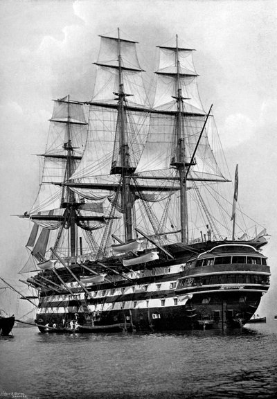 سفينة التدريب HMS سانت فنسنت في بورتسموث ، هامبشاير ، 1896 بواسطة سيموندس وشركاه