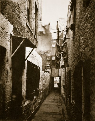 إغلاق ، 101 High Street ، غلاسكو ، c.1878 بواسطة توماس عنان
