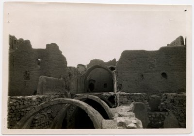 الحراسة الكبيرة (القصر) لدير القديس سمعان، أسوان، مصر، صورة لأوغو مونيريه دي فيلارد بواسطة أوغو مونيريت دي فيلارد