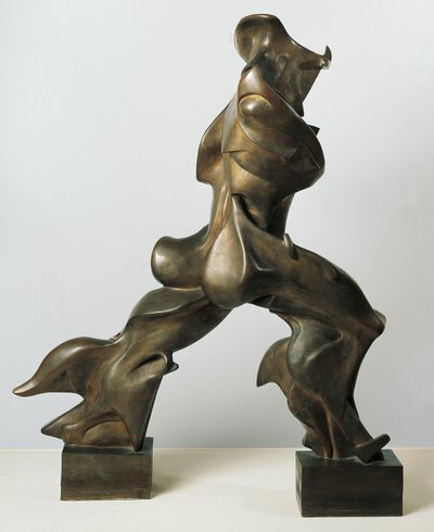 Unique Forms of Continuity in Space بواسطة Umberto Boccioni