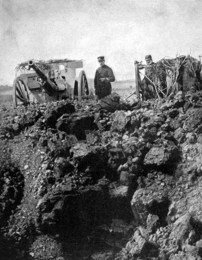 بطارية فرنسية من 75 لديها مخرج ضيق ، الحرب العالمية الأولى ، 1915 بواسطة غير معروف