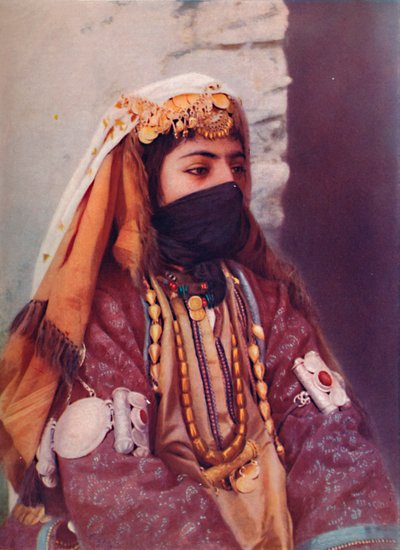 سيدة فارسية 1902 بواسطة غير معروف