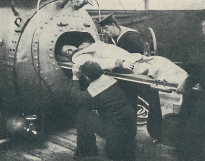 غرفة إعادة الضغط ، 1936 بواسطة غير معروف