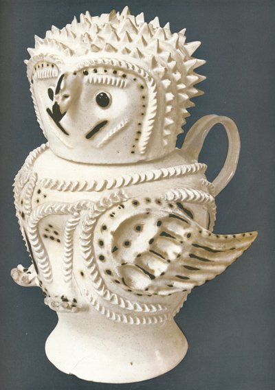 بومة ملح زجاجية تستخدم كإبريق ، رأس الكوب ، c1730-c1755 ، 1913 بواسطة غير معروف