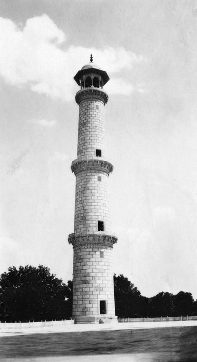 مئذنة في تاج محل ، أغرا ، الهند ، 1916-1917 بواسطة غير معروف