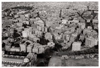 منظر جوي للقاهرة الجديدة ، مصر ، من زيبلين ، 1931 1933 بواسطة غير معروف