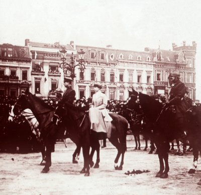 ألبرت الأول وإليزابيث من بافاريا في لييج ، بلجيكا ، c1914-c1918 بواسطة غير معروف