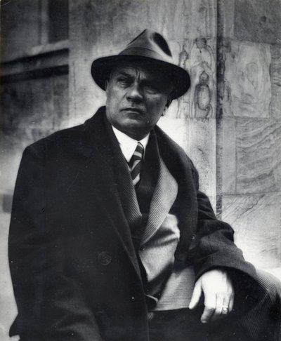 أليكسي فيكتوروفيتش Shchusev 1873-1949 بواسطة غير معروف