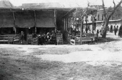 مقهى عربي ، بغداد ، بلاد الرافدين ، الحرب العالمية الأولى ، 1918 بواسطة غير معروف