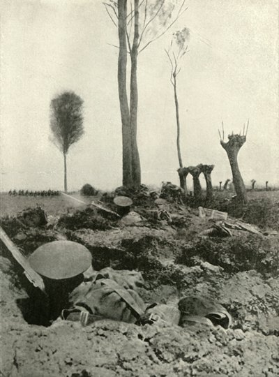 في انتظار الهجوم ، 1919. بواسطة غير معروف