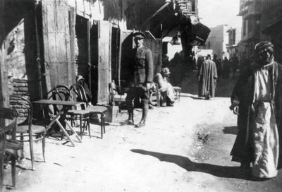 Baghdad bazaar, 1918 بواسطة غير معروف