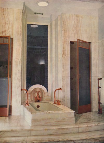 الحمام من قبل FD Blake ، WN Froy & Sons ، 1939 بواسطة غير معروف