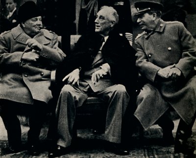 مؤتمر الثلاثة الكبار في شبه جزيرة القرم ، فبراير 1945. بواسطة غير معروف