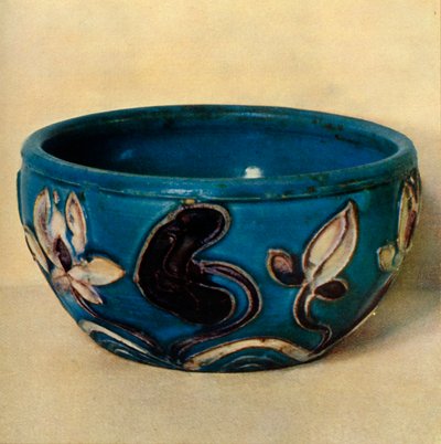 وعاء - فترة مينغ ، 1368-1644 ، 1945. بواسطة غير معروف