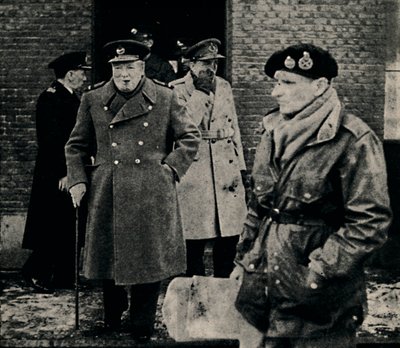 رئيس الوزراء البريطاني يزور الجبهة الغربية ، 1944 ، 1945. بواسطة غير معروف