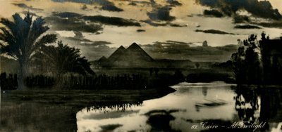القاهرة - في الشفق ، c1918-c1939. بواسطة غير معروف