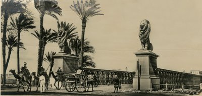 القاهرة - جسر قصر النيل ، c1930-c1939. بواسطة غير معروف