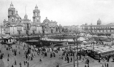 الكاتدرائية والقصر الوطني ، مكسيكو سيتي ، المكسيك ، 1926 بواسطة غير معروف