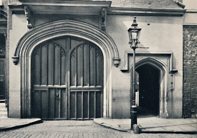 شارترهاوس. مدخل البوابة الخارجية ، 1925 بواسطة غير معروف