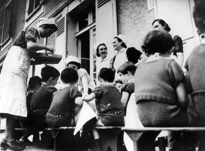 أطفال تحت رعاية وزارة الصحة ، فرنسا ، الحرب العالمية الثانية ، 1940-1944 بواسطة غير معروف